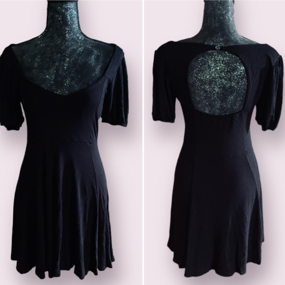 Velvet Torch Open Back Skater Dress with Poof Sleeves in Black